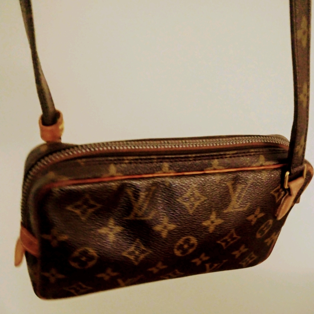 Louis Vuitton crossbody bag